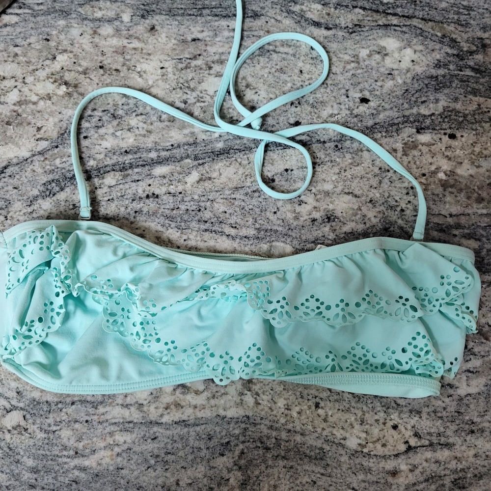 GILLY HICKS Turquoise Blue Bikini Swim Top Ruffle Eyelet Bandeau Size Medium
